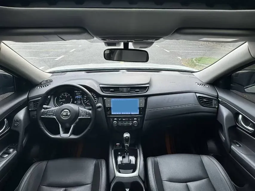 2023 Nissan X-Trail 2.0L 151HP L4 CVT,autocango,china used car exporter,china ev exporter,chinese used car exporter,chinese used ev exporter