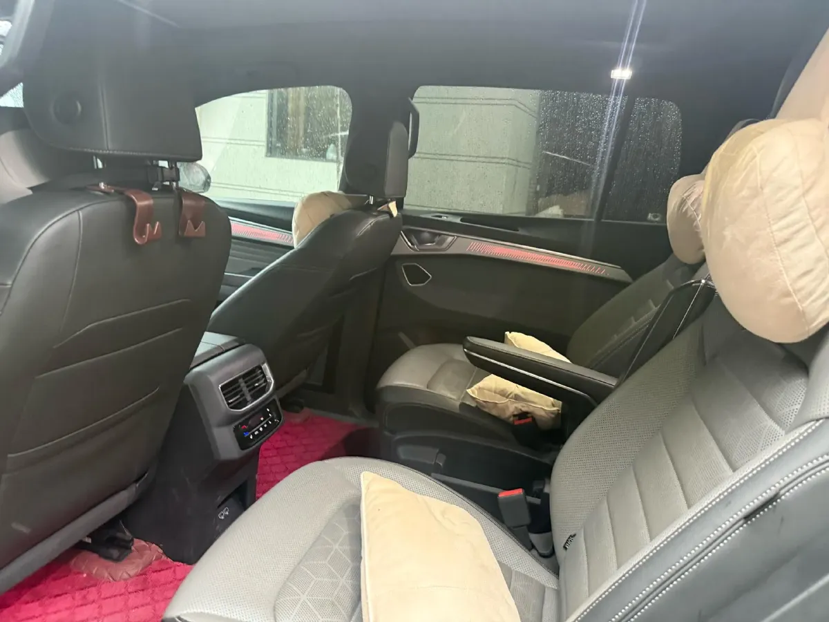 2021 Volkswagen Talagon 2.0T 220HP L4 7DCT,autocango,china used car exporter,china ev exporter,chinese used car exporter,chinese used ev exporter