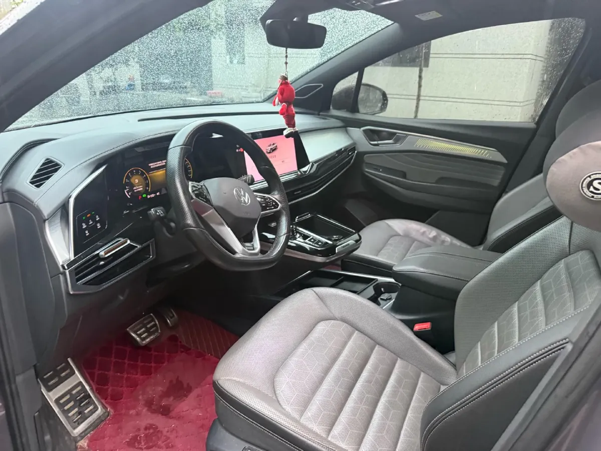 2021 Volkswagen Talagon 2.0T 220HP L4 7DCT,autocango,china used car exporter,china ev exporter,chinese used car exporter,chinese used ev exporter