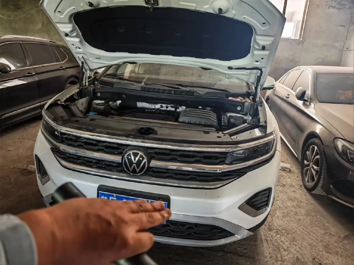 2021 Volkswagen Talagon 2.0T 220HP L4 7DCT,autocango,china used car exporter,china ev exporter,chinese used car exporter,chinese used ev exporter