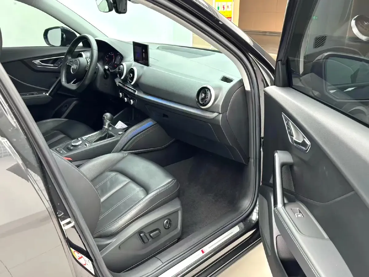 2022 Audi Q2L 1.4T 150HP L4 7DCT,autocango,china used car exporter,china ev exporter,chinese used car exporter,chinese used ev exporter