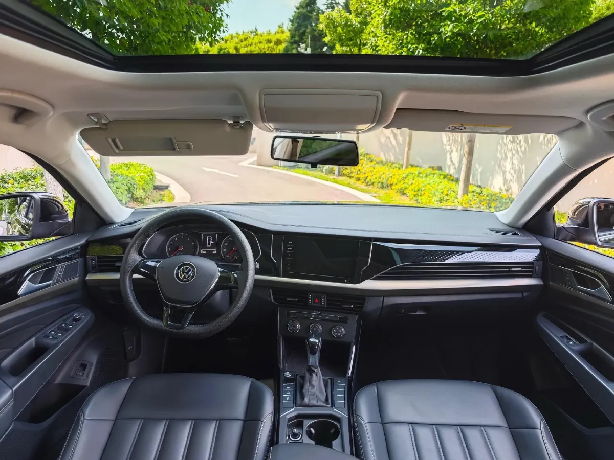 2020 Volkswagen Passat 1.4T 150HP L4 7DCT,autocango,china used car exporter,china ev exporter,chinese used car exporter,chinese used ev exporter
