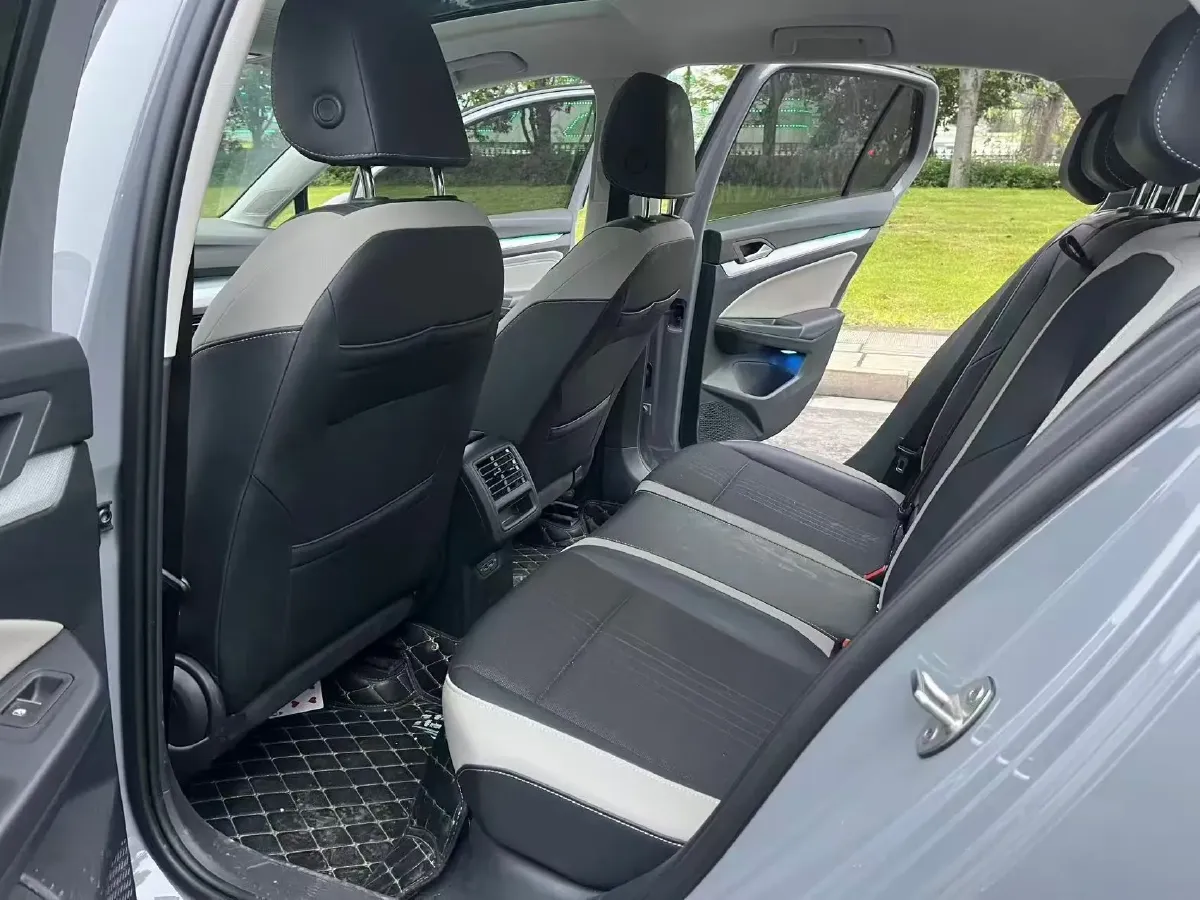 2021 Volkswagen Golf 1.4T 150HP L4 7DCT,autocango,china used car exporter,china ev exporter,chinese used car exporter,chinese used ev exporter