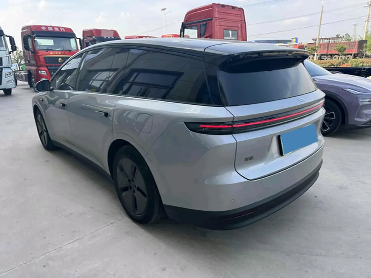 2025 Li i8 BEV,autocango,china used car exporter,china ev exporter,chinese used car exporter,chinese used ev exporter