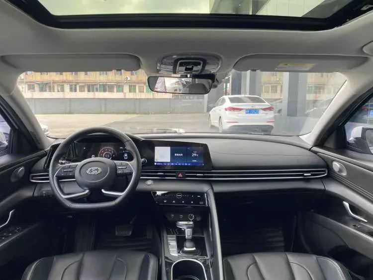 2022 Hyundai Elantra 1.5L 115HP L4 CVT,autocango,china used car exporter,china ev exporter,chinese used car exporter,chinese used ev exporter