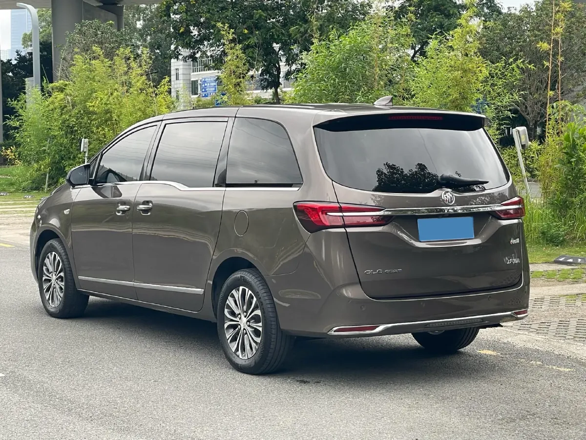 2022 Buick GL8 2.0T 237HP L4 9AT,autocango,china used car exporter,china ev exporter,chinese used car exporter,chinese used ev exporter