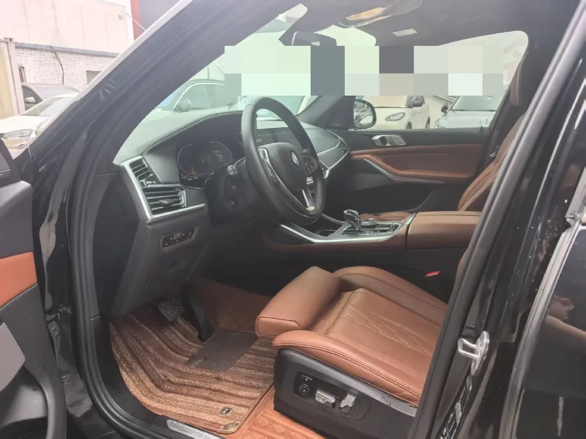 2020 BMW X7 3.0T 340HP L6 8AT,autocango,china used car exporter,china ev exporter,chinese used car exporter,chinese used ev exporter