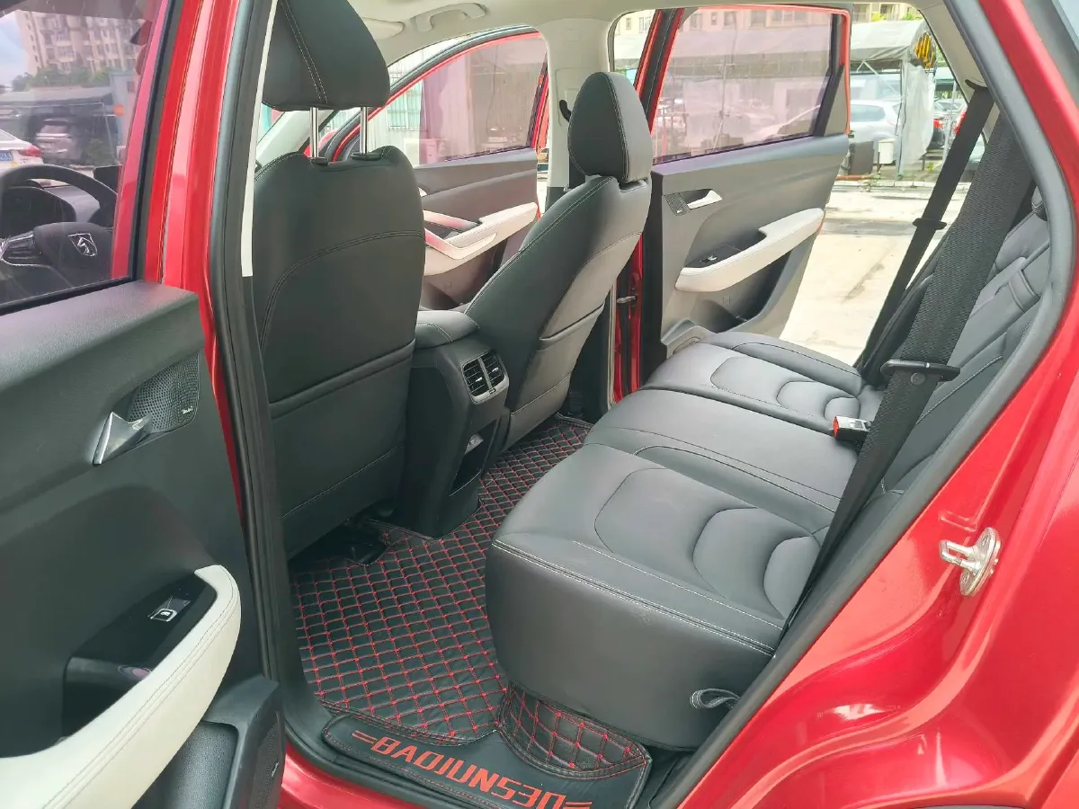 2019 BaoJun 530 1.5T 151HP L4 CVT,autocango,china used car exporter,china ev exporter,chinese used car exporter,chinese used ev exporter