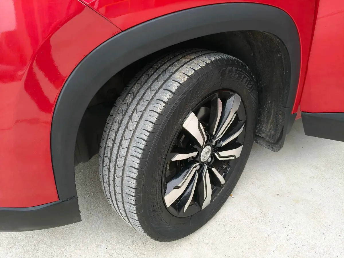 2019 BaoJun 530 1.5T 151HP L4 CVT,autocango,china used car exporter,china ev exporter,chinese used car exporter,chinese used ev exporter