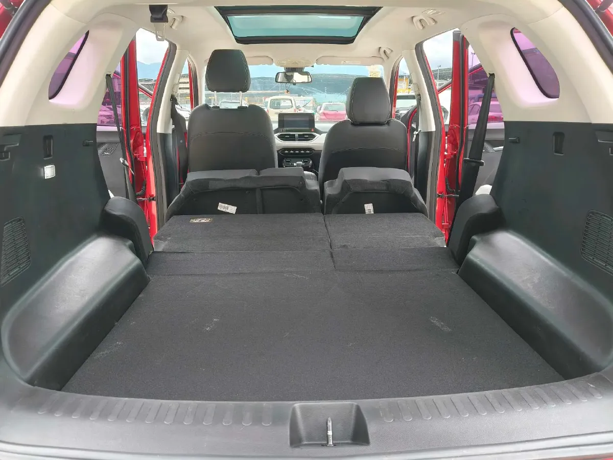 2019 BaoJun 530 1.5T 151HP L4 CVT,autocango,china used car exporter,china ev exporter,chinese used car exporter,chinese used ev exporter
