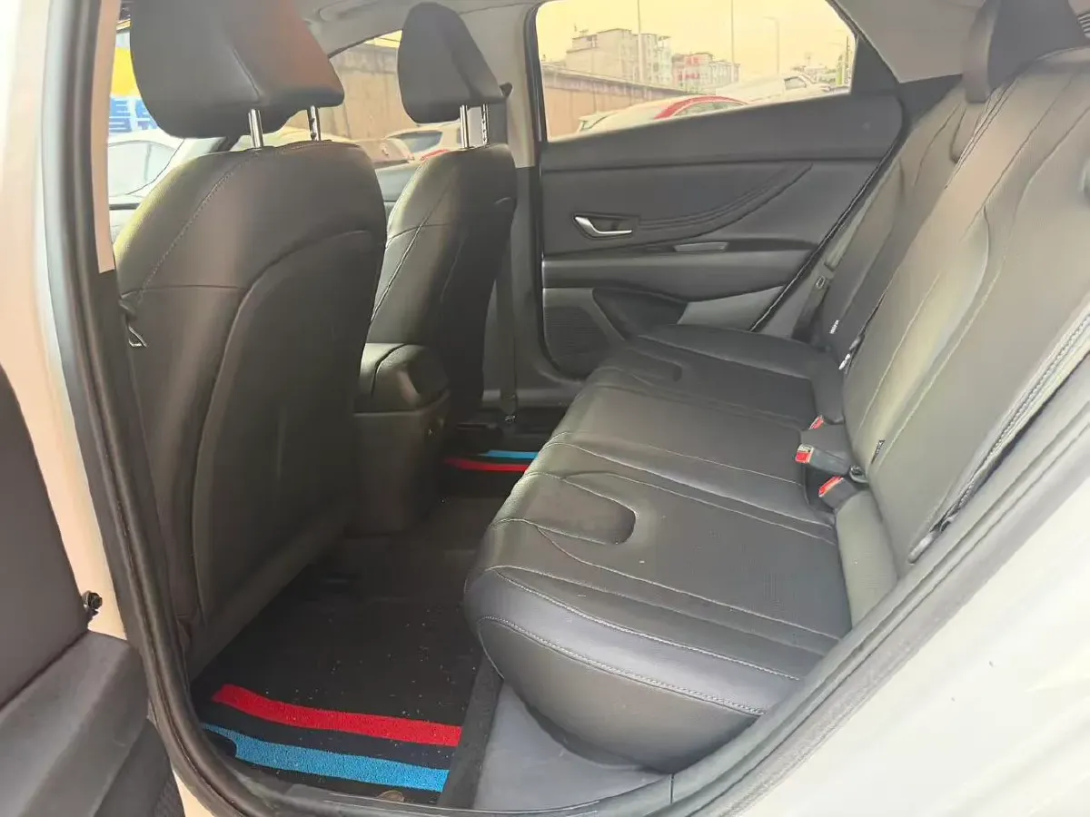 2021 Hyundai Elantra 1.5L 115HP L4 CVT,autocango,china used car exporter,china ev exporter,chinese used car exporter,chinese used ev exporter