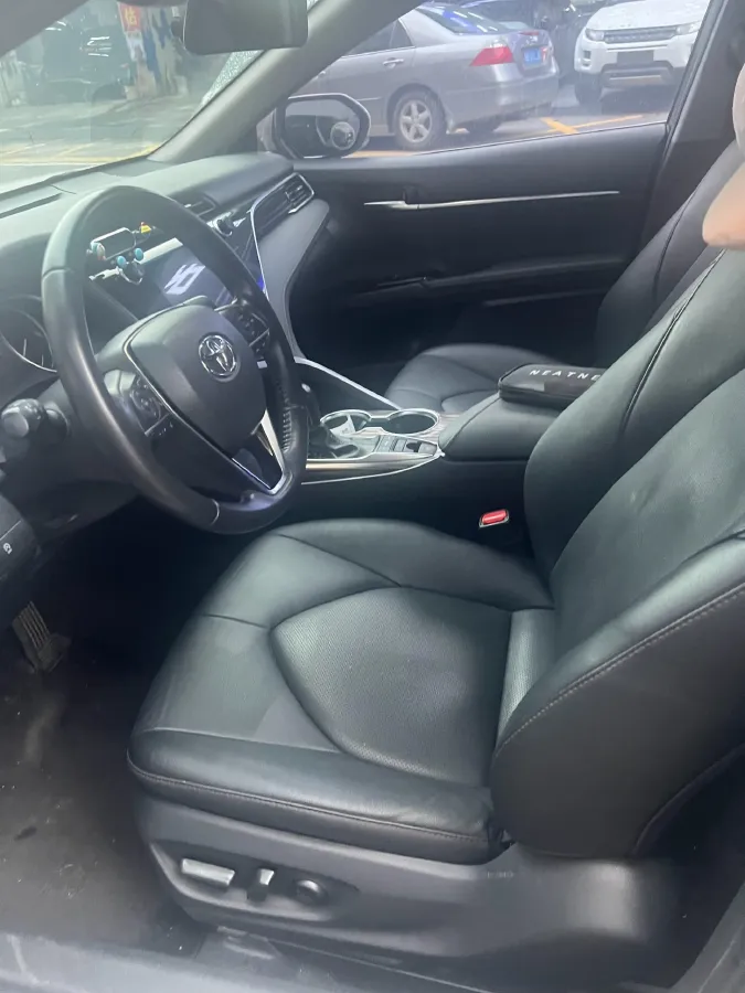 2019 Toyota Camry 2.5L 209HP L4 8AT,autocango,china used car exporter,china ev exporter,chinese used car exporter,chinese used ev exporter