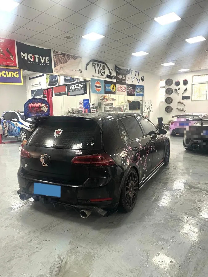 2018 Volkswagen GolfGTI 2.0T 220HP L4 7DCT,autocango,china used car exporter,china ev exporter,chinese used car exporter,chinese used ev exporter
