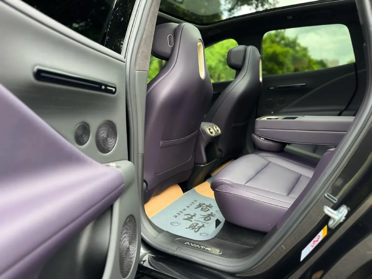 2026 Avatr 07 BEV,autocango,china used car exporter,china ev exporter,chinese used car exporter,chinese used ev exporter