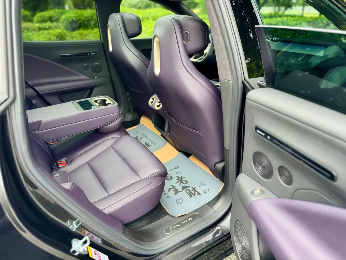 2026 Avatr 07 BEV,autocango,china used car exporter,china ev exporter,chinese used car exporter,chinese used ev exporter