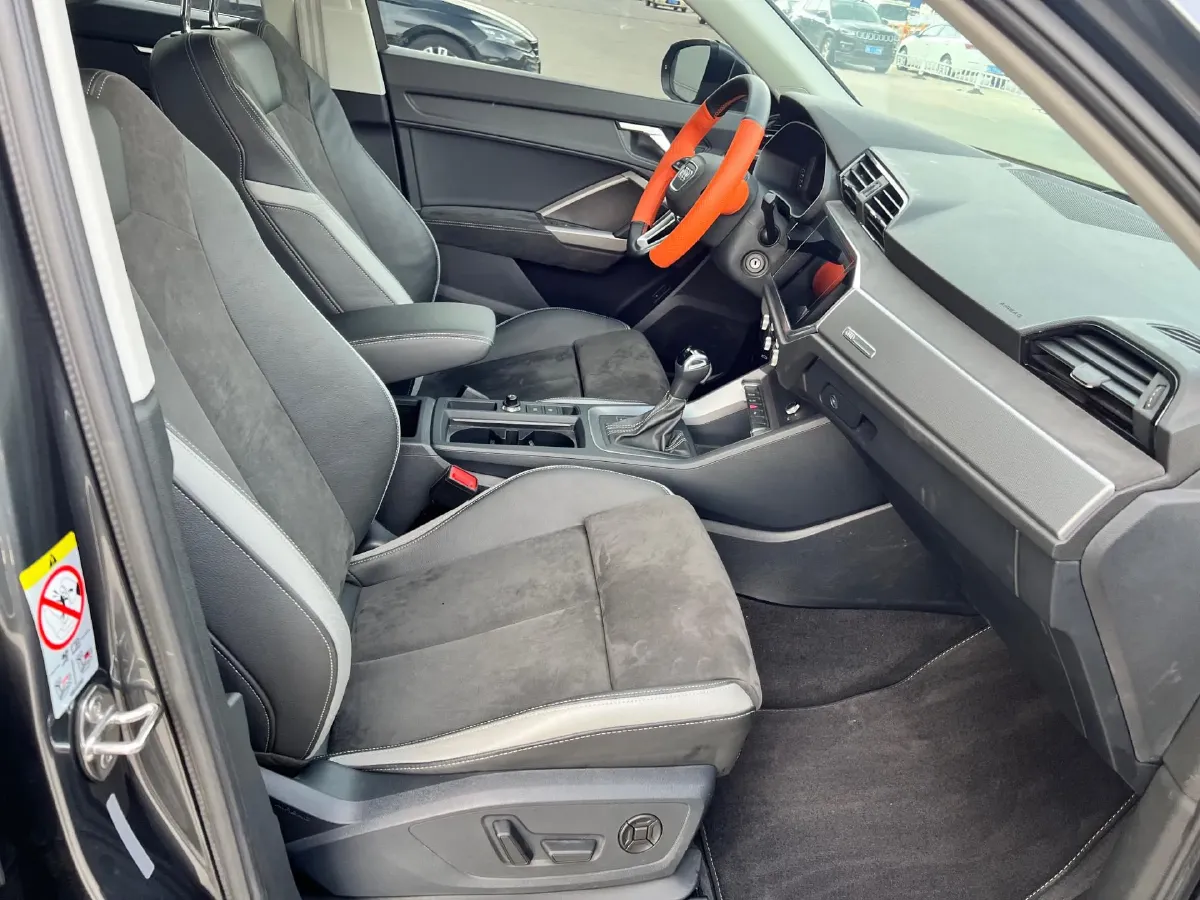 2022 Audi Q3 1.4T 150HP L4 7DCT,autocango,china used car exporter,china ev exporter,chinese used car exporter,chinese used ev exporter