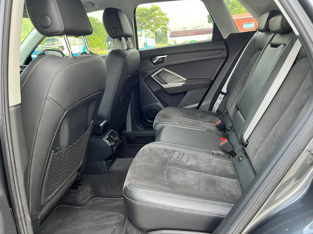2022 Audi Q3 1.4T 150HP L4 7DCT,autocango,china used car exporter,china ev exporter,chinese used car exporter,chinese used ev exporter
