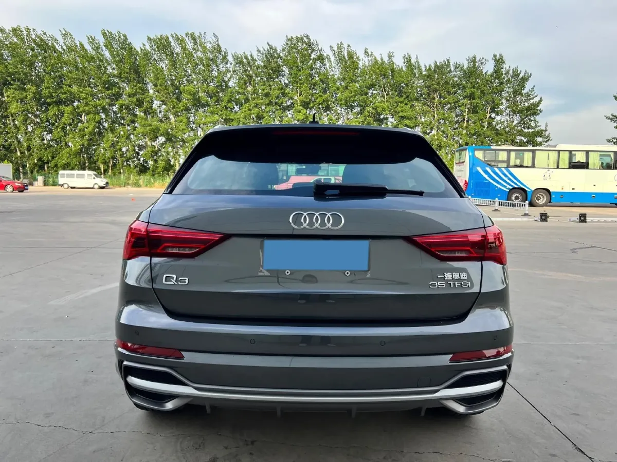 2022 Audi Q3 1.4T 150HP L4 7DCT,autocango,china used car exporter,china ev exporter,chinese used car exporter,chinese used ev exporter