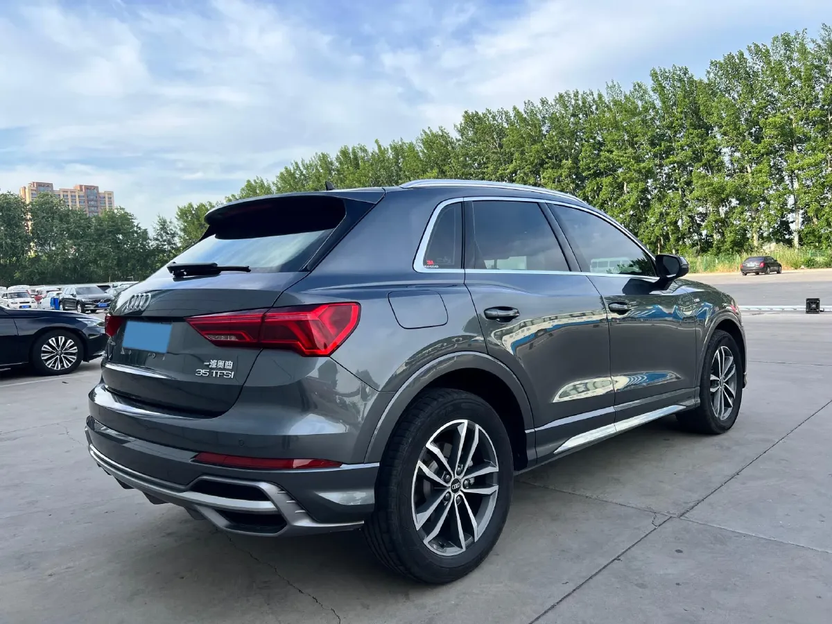 2022 Audi Q3 1.4T 150HP L4 7DCT,autocango,china used car exporter,china ev exporter,chinese used car exporter,chinese used ev exporter