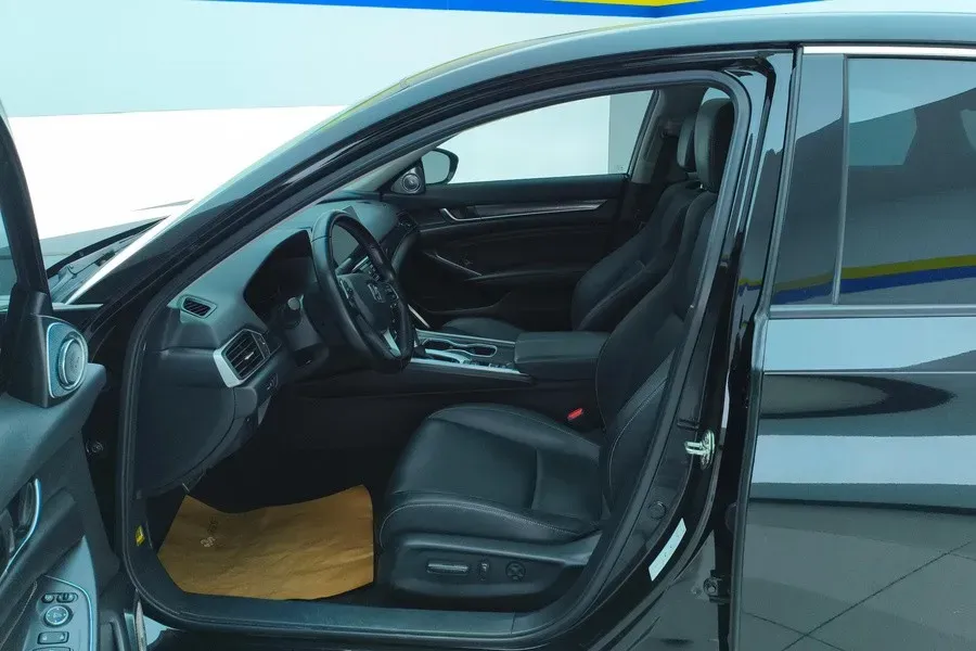 2022 Honda Accord 1.5T 194HP L4 CVT,autocango,china used car exporter,china ev exporter,chinese used car exporter,chinese used ev exporter