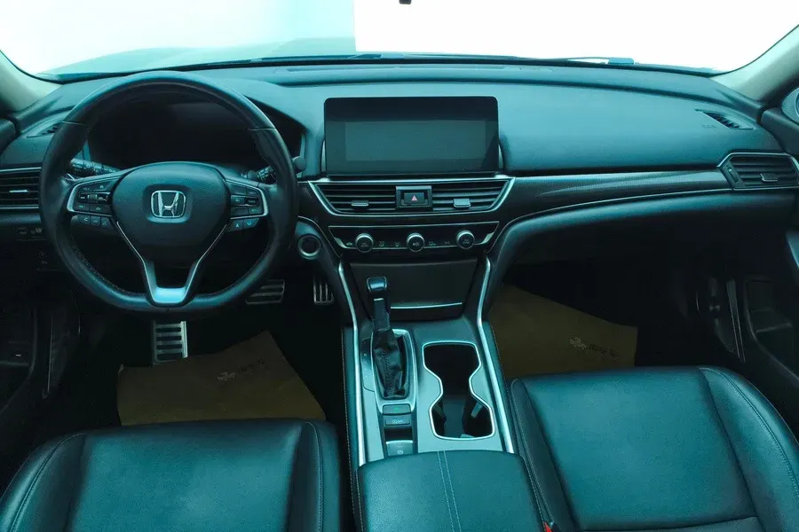 2022 Honda Accord 1.5T 194HP L4 CVT,autocango,china used car exporter,china ev exporter,chinese used car exporter,chinese used ev exporter