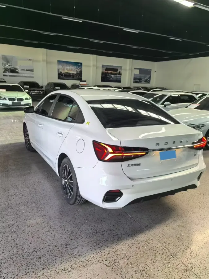 2021 Roewe i5 1.5L 120HP L4 CVT,autocango,china used car exporter,china ev exporter,chinese used car exporter,chinese used ev exporter