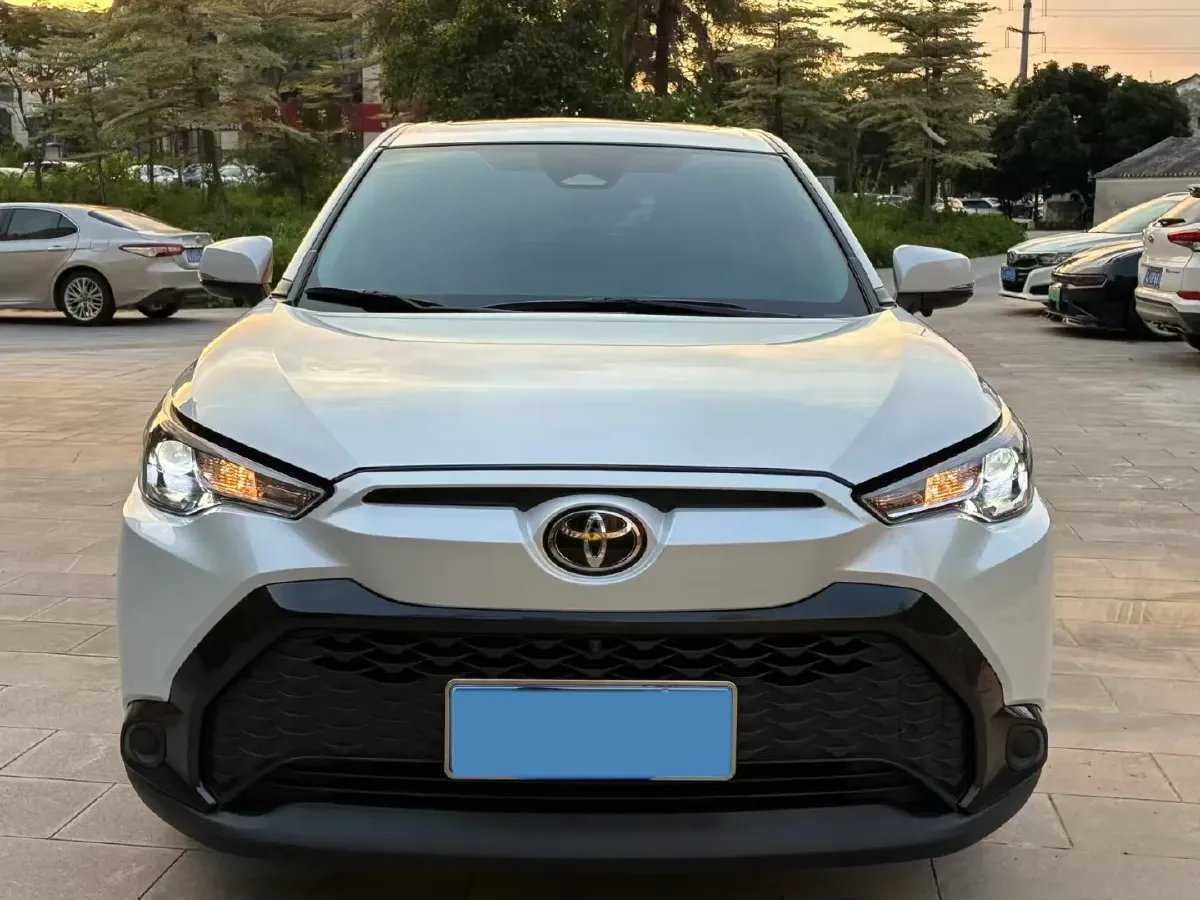 2024 Toyota Frontlander 2.0L 171HP L4 CVT,autocango,china used car exporter,china ev exporter,chinese used car exporter,chinese used ev exporter