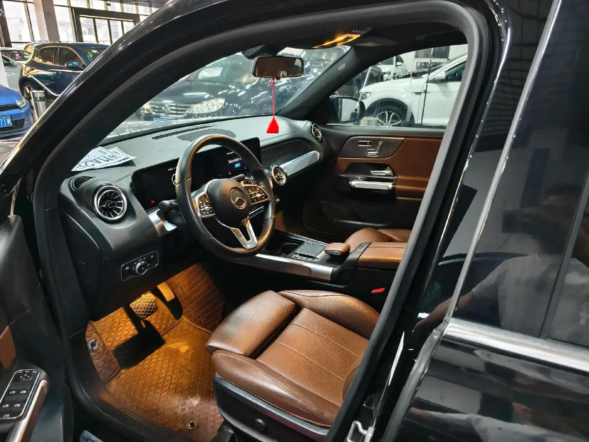 2021 Mercedes-Benz GLB Class 1.3T 163HP L4 7DCT,autocango,china used car exporter,china ev exporter,chinese used car exporter,chinese used ev exporter