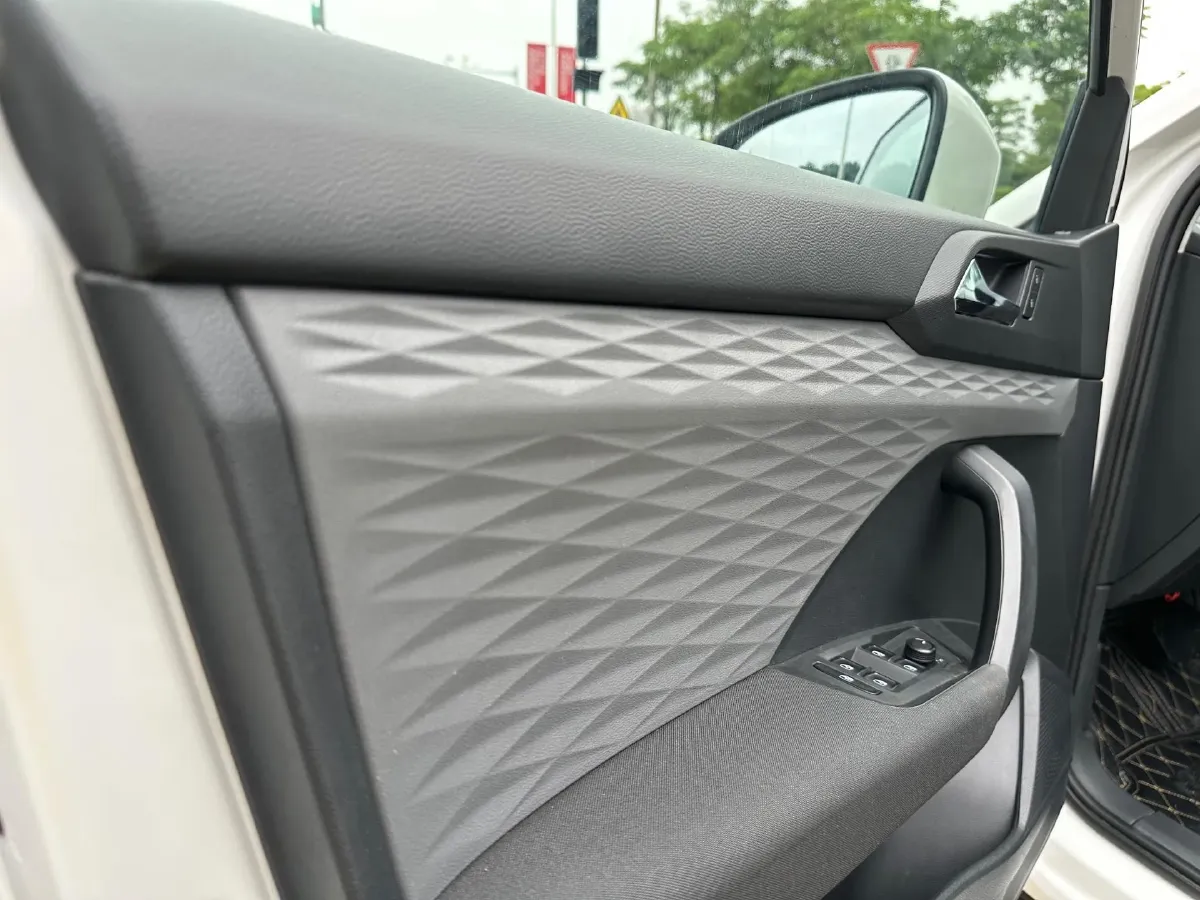 2020 Volkswagen Tharu 1.4T 150HP L4 7DCT,autocango,china used car exporter,china ev exporter,chinese used car exporter,chinese used ev exporter