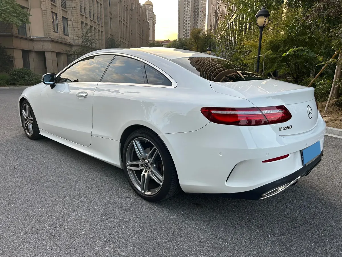 2020 Mercedes-Benz E Class 1.5T 184HP L4 9AT,autocango,china used car exporter,china ev exporter,chinese used car exporter,chinese used ev exporter