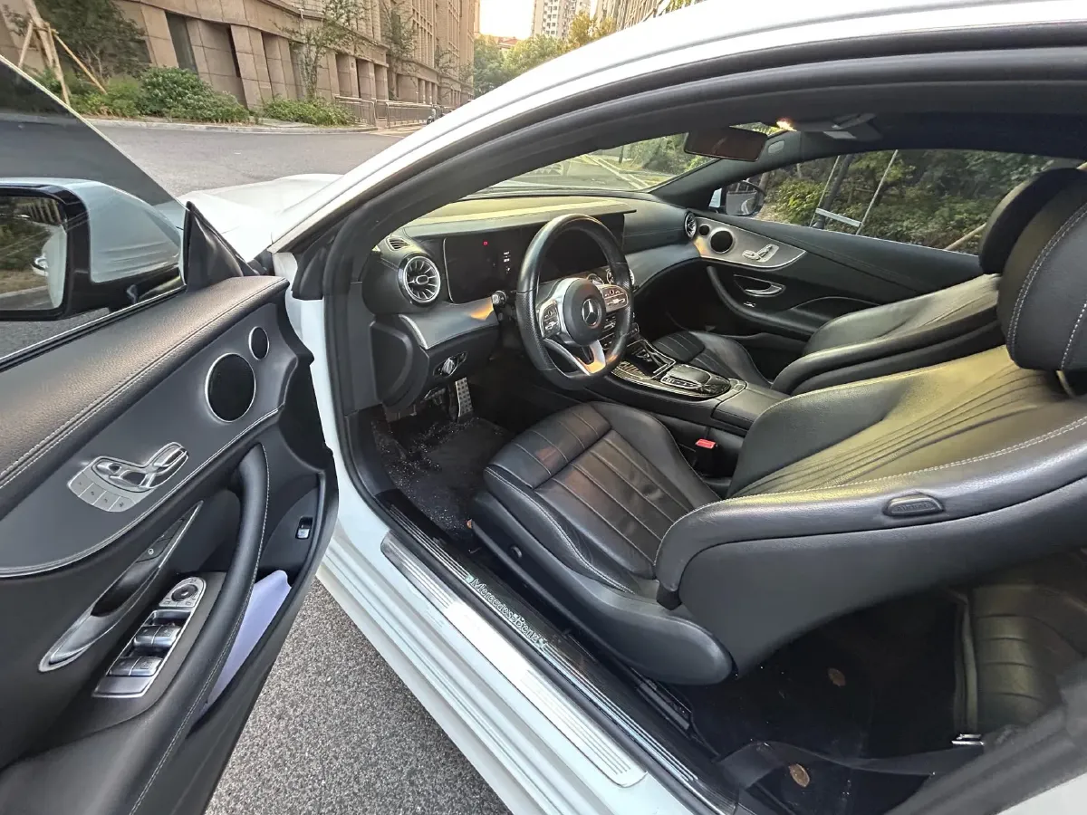 2020 Mercedes-Benz E Class 1.5T 184HP L4 9AT,autocango,china used car exporter,china ev exporter,chinese used car exporter,chinese used ev exporter
