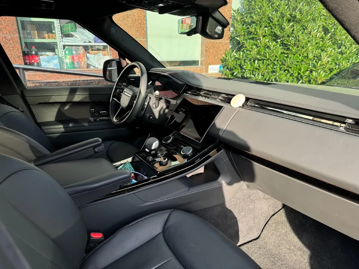 2023 Land Rover Range Rover Sport 3.0T 400HP L6 8AT,autocango,china used car exporter,china ev exporter,chinese used car exporter,chinese used ev exporter