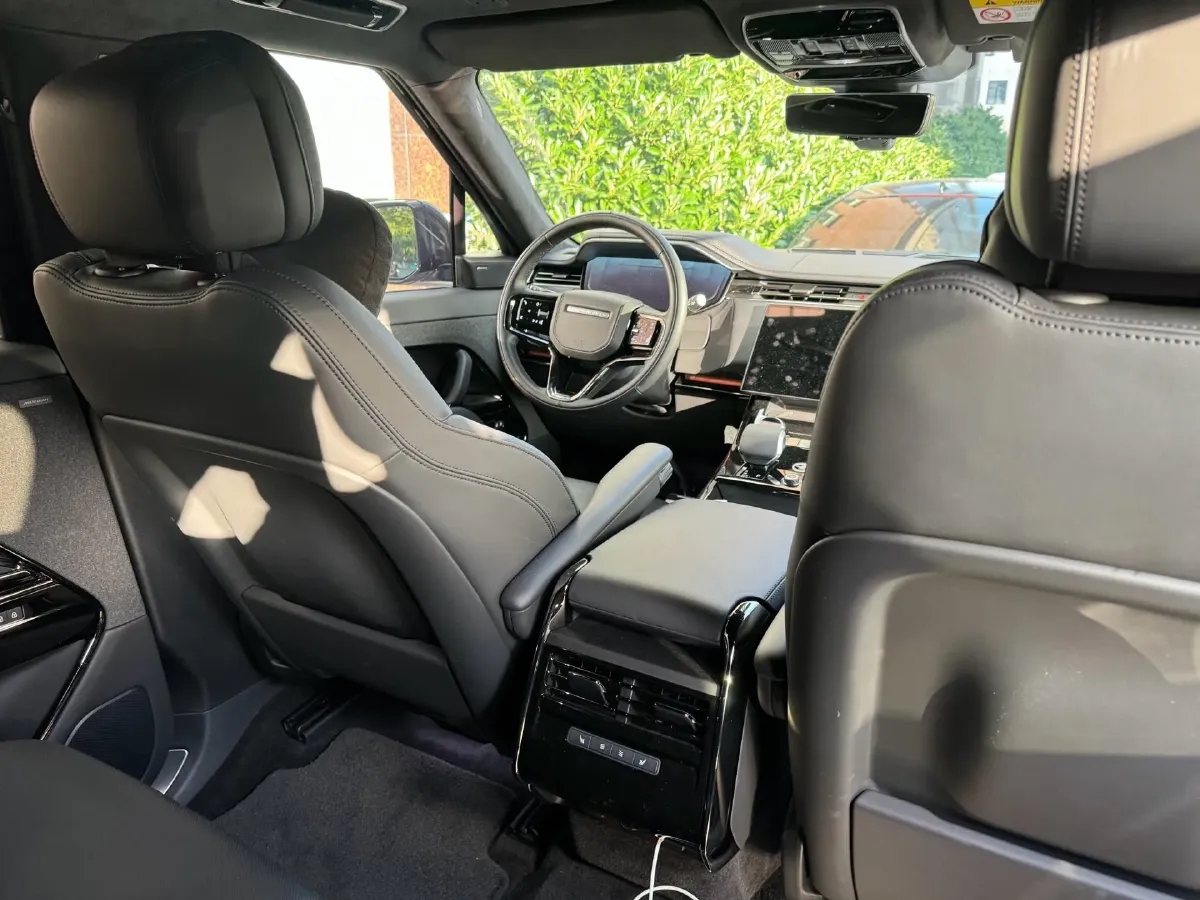 2023 Land Rover Range Rover Sport 3.0T 400HP L6 8AT,autocango,china used car exporter,china ev exporter,chinese used car exporter,chinese used ev exporter