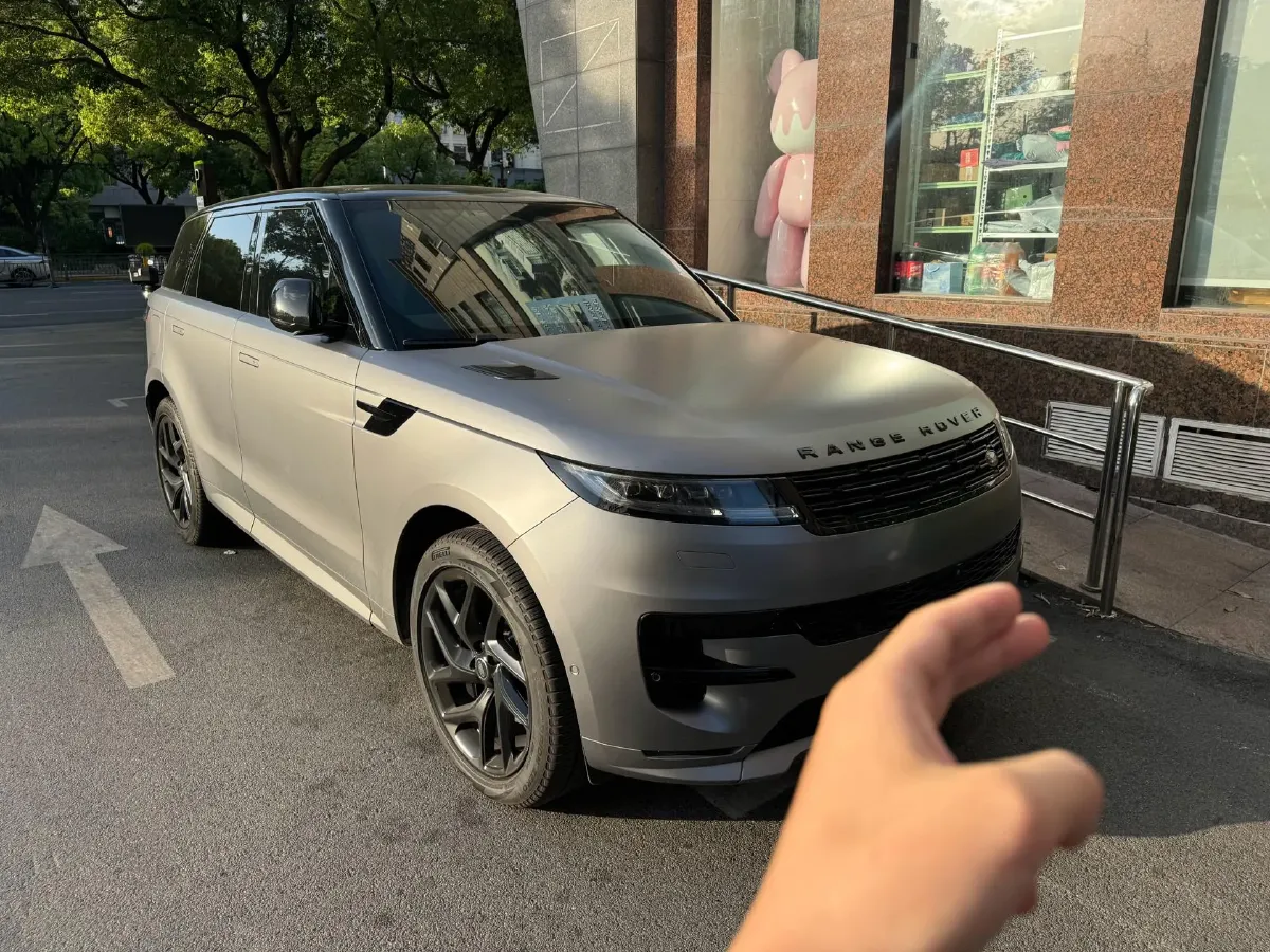 2023 Land Rover Range Rover Sport 3.0T 400HP L6 8AT,autocango,china used car exporter,china ev exporter,chinese used car exporter,chinese used ev exporter