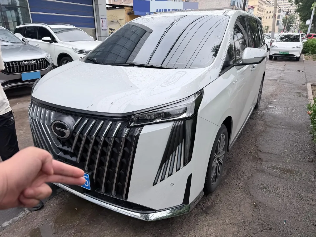 2023 GAC Trumpchi M8 2.0T 252HP L4 8AT,autocango,china used car exporter,china ev exporter,chinese used car exporter,chinese used ev exporter