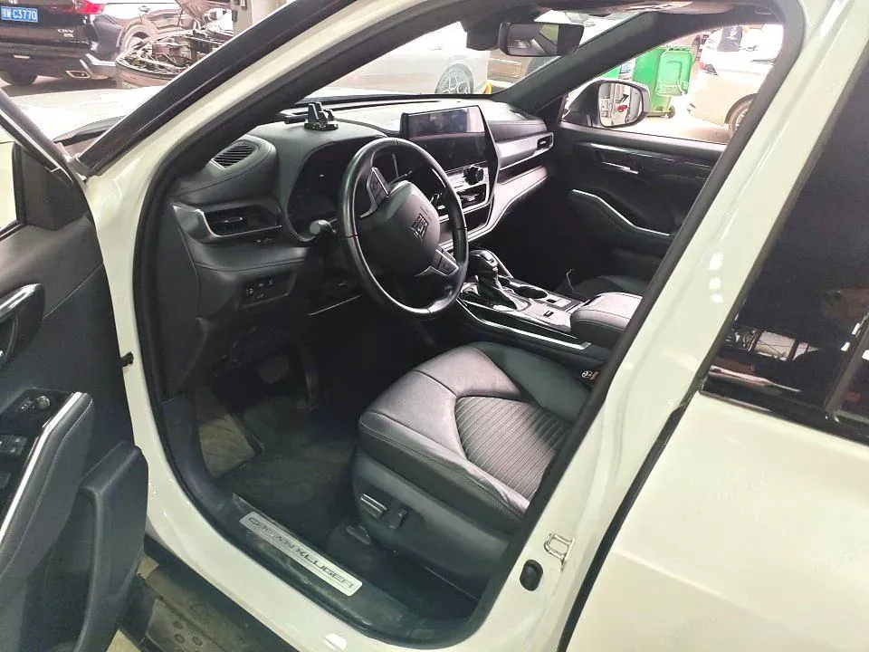 2021 Toyota Crown Kluger 2.5L 192HP L4 E-CVT Hybrid,autocango,china used car exporter,china ev exporter,chinese used car exporter,chinese used ev exporter