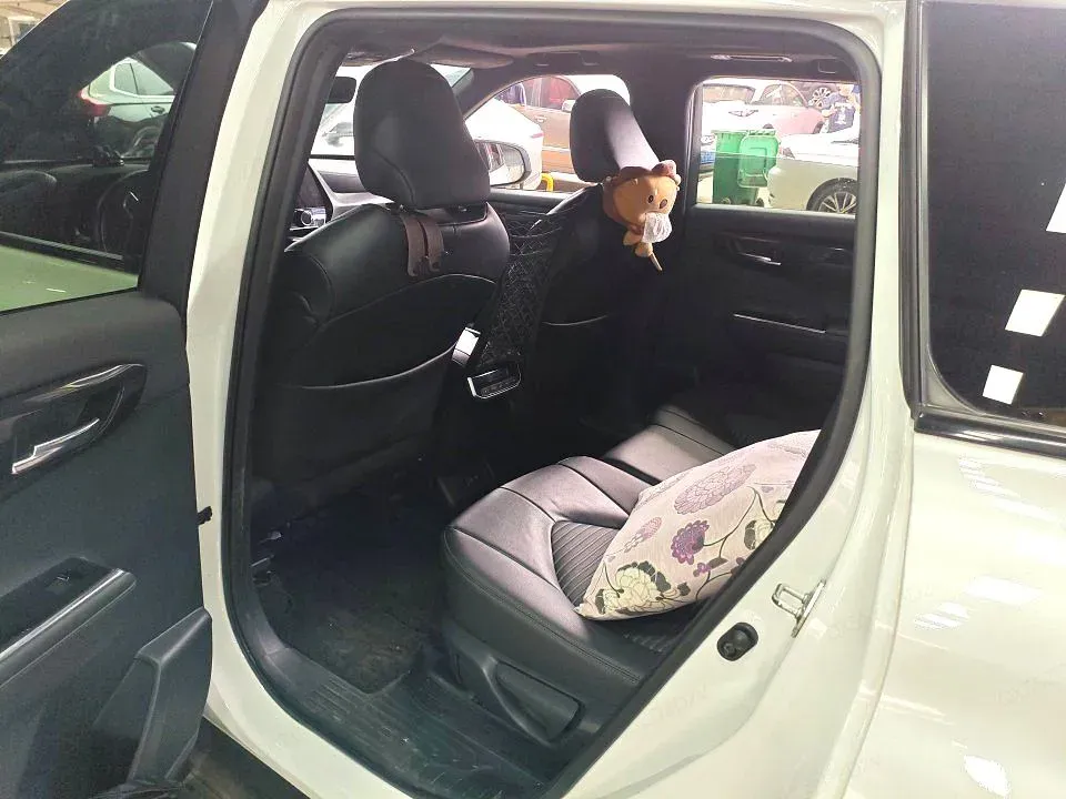 2021 Toyota Crown Kluger 2.5L 192HP L4 E-CVT Hybrid,autocango,china used car exporter,china ev exporter,chinese used car exporter,chinese used ev exporter