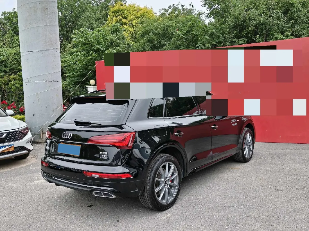 2024 Audi Q5L 2.0T 245HP L4 7DCT,autocango,china used car exporter,china ev exporter,chinese used car exporter,chinese used ev exporter