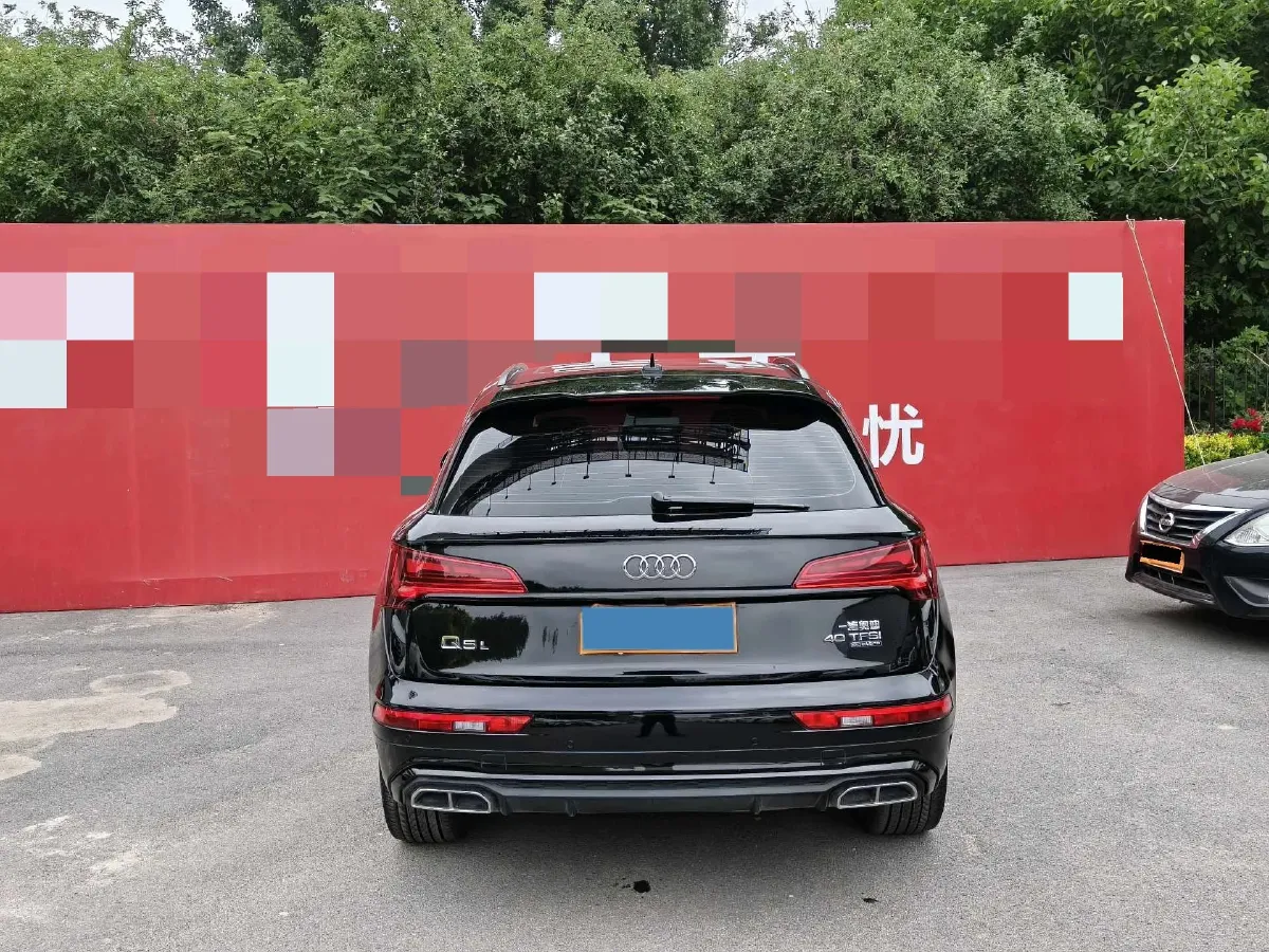 2024 Audi Q5L 2.0T 245HP L4 7DCT,autocango,china used car exporter,china ev exporter,chinese used car exporter,chinese used ev exporter