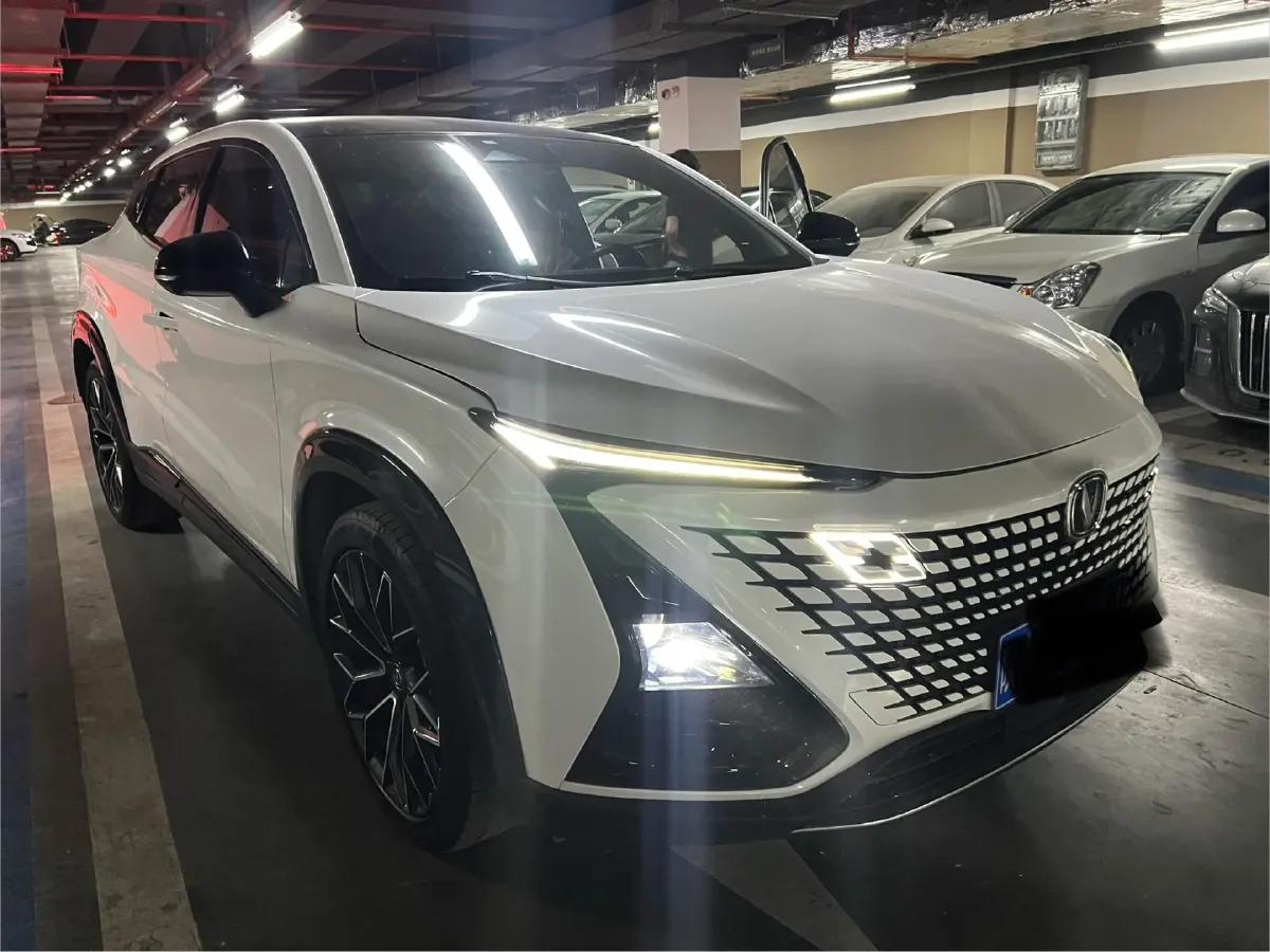 2022 ChangAn UNI-T 1.5T 188HP L4 7DCT,autocango,china used car exporter,china ev exporter,chinese used car exporter,chinese used ev exporter