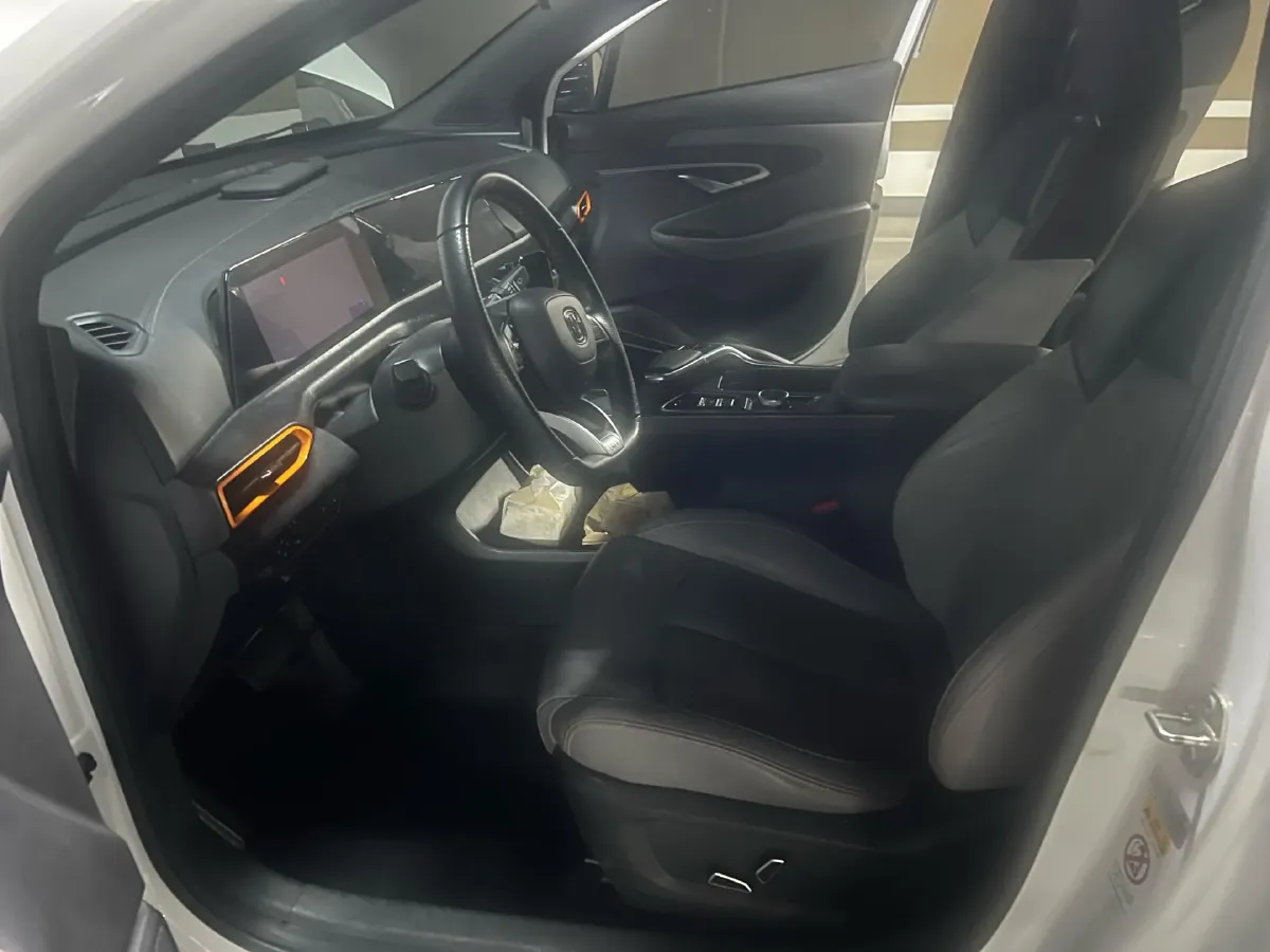 2022 ChangAn UNI-T 1.5T 188HP L4 7DCT,autocango,china used car exporter,china ev exporter,chinese used car exporter,chinese used ev exporter