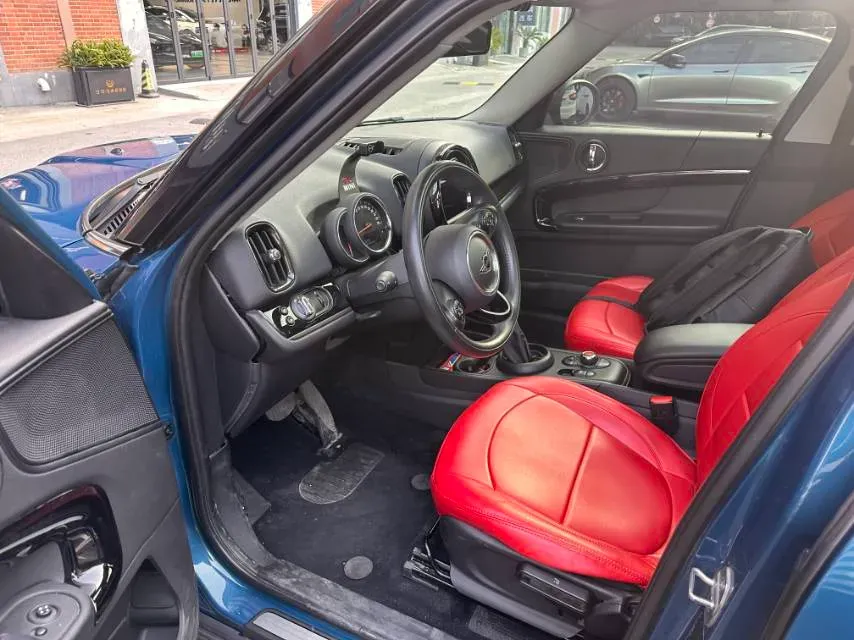 2017 MINI COUNTRYMAN 1.5T 136HP L3 6AT,autocango,china used car exporter,china ev exporter,chinese used car exporter,chinese used ev exporter