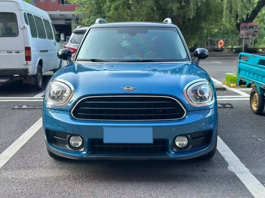 2017 MINI COUNTRYMAN 1.5T 136HP L3 6AT,autocango,china used car exporter,china ev exporter,chinese used car exporter,chinese used ev exporter
