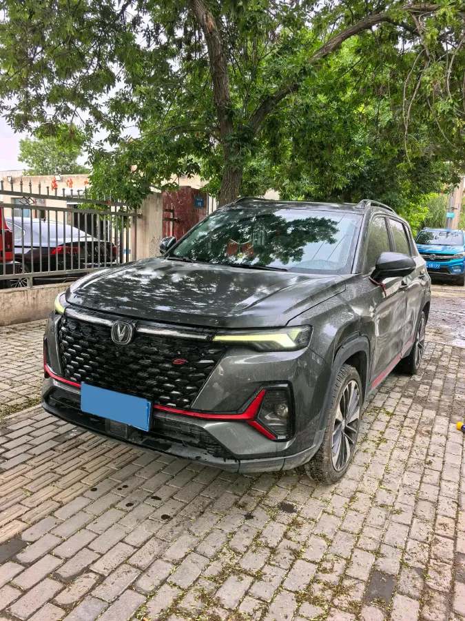 2021 ChangAn CS35 Plus 1.4T 160HP L4 7DCT,autocango,china used car exporter,china ev exporter,chinese used car exporter,chinese used ev exporter