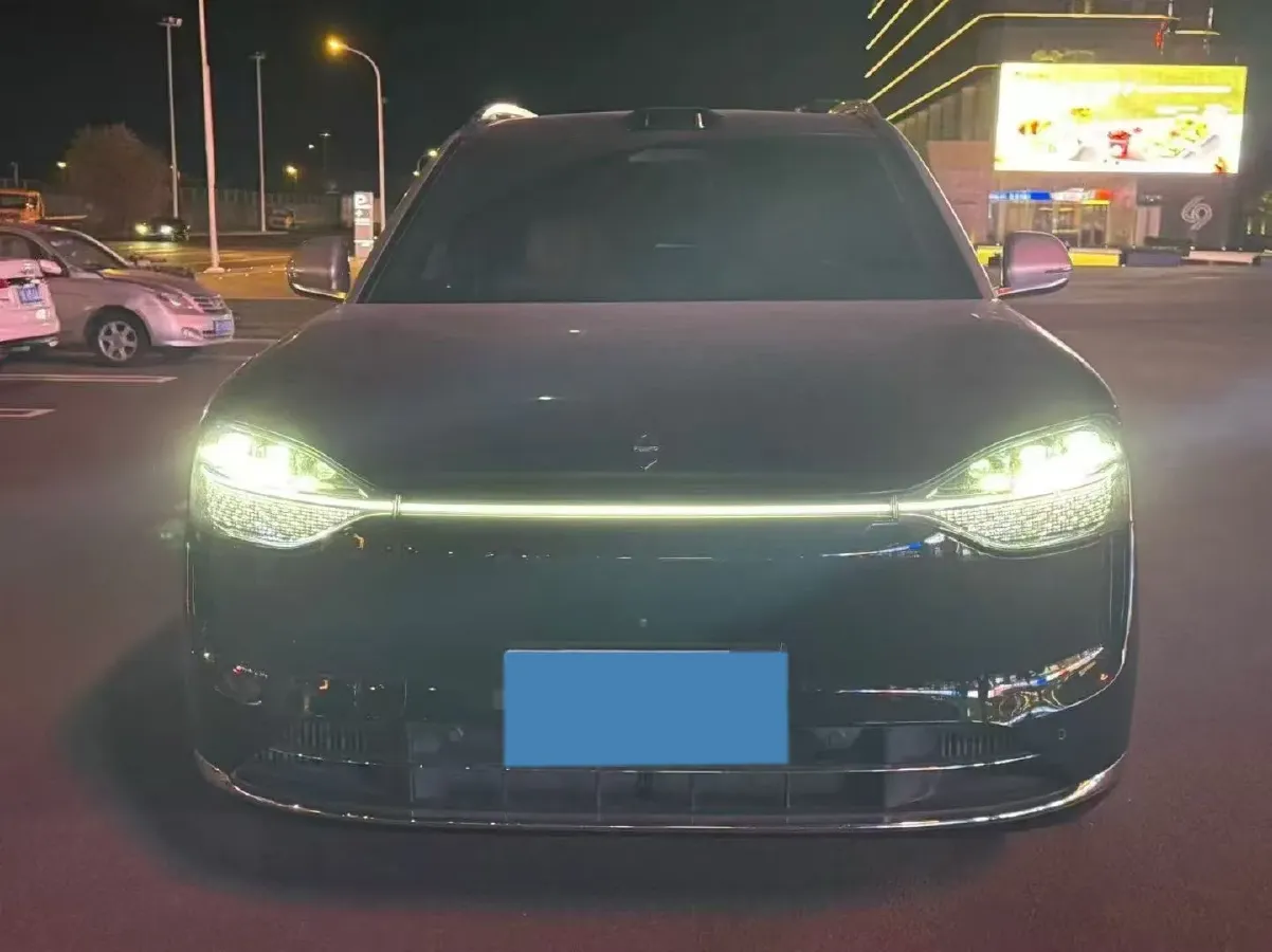 2024 AITO AITO M9 1.5T 152HP L4 REEV 42KWH,autocango,china used car exporter,china ev exporter,chinese used car exporter,chinese used ev exporter