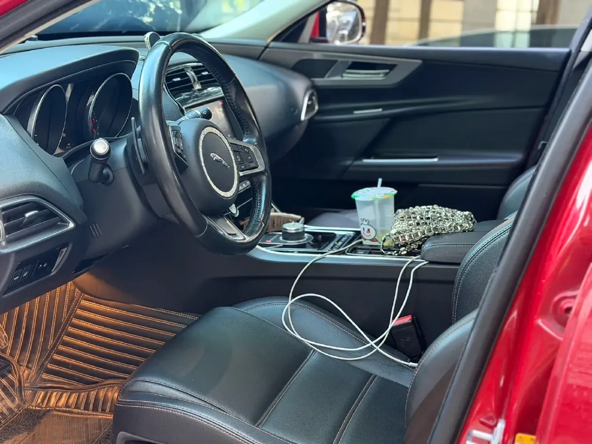 2018 Jaguar XEL 2.0T 200HP L4 8AT,autocango,china used car exporter,china ev exporter,chinese used car exporter,chinese used ev exporter