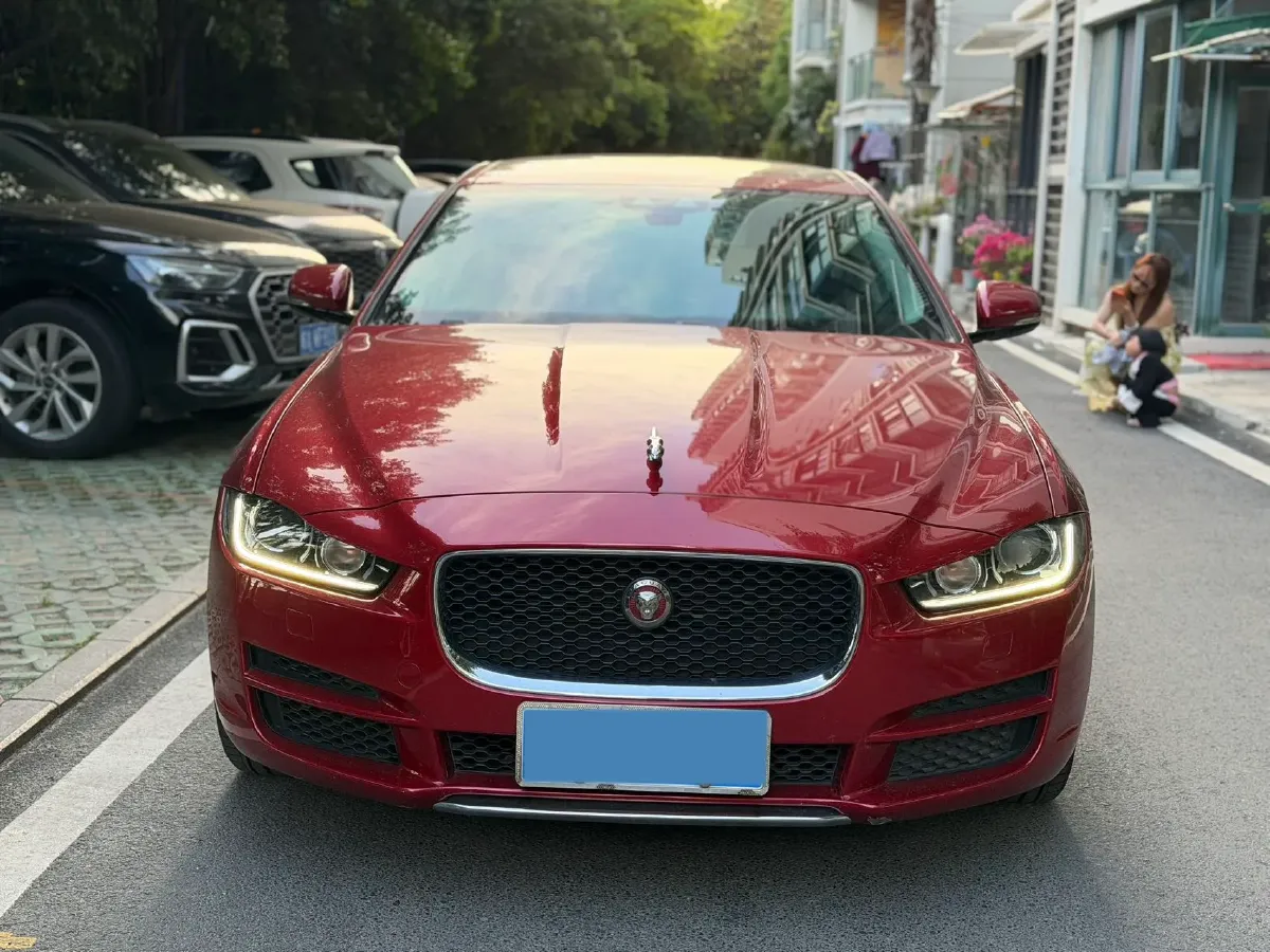 2018 Jaguar XEL 2.0T 200HP L4 8AT,autocango,china used car exporter,china ev exporter,chinese used car exporter,chinese used ev exporter