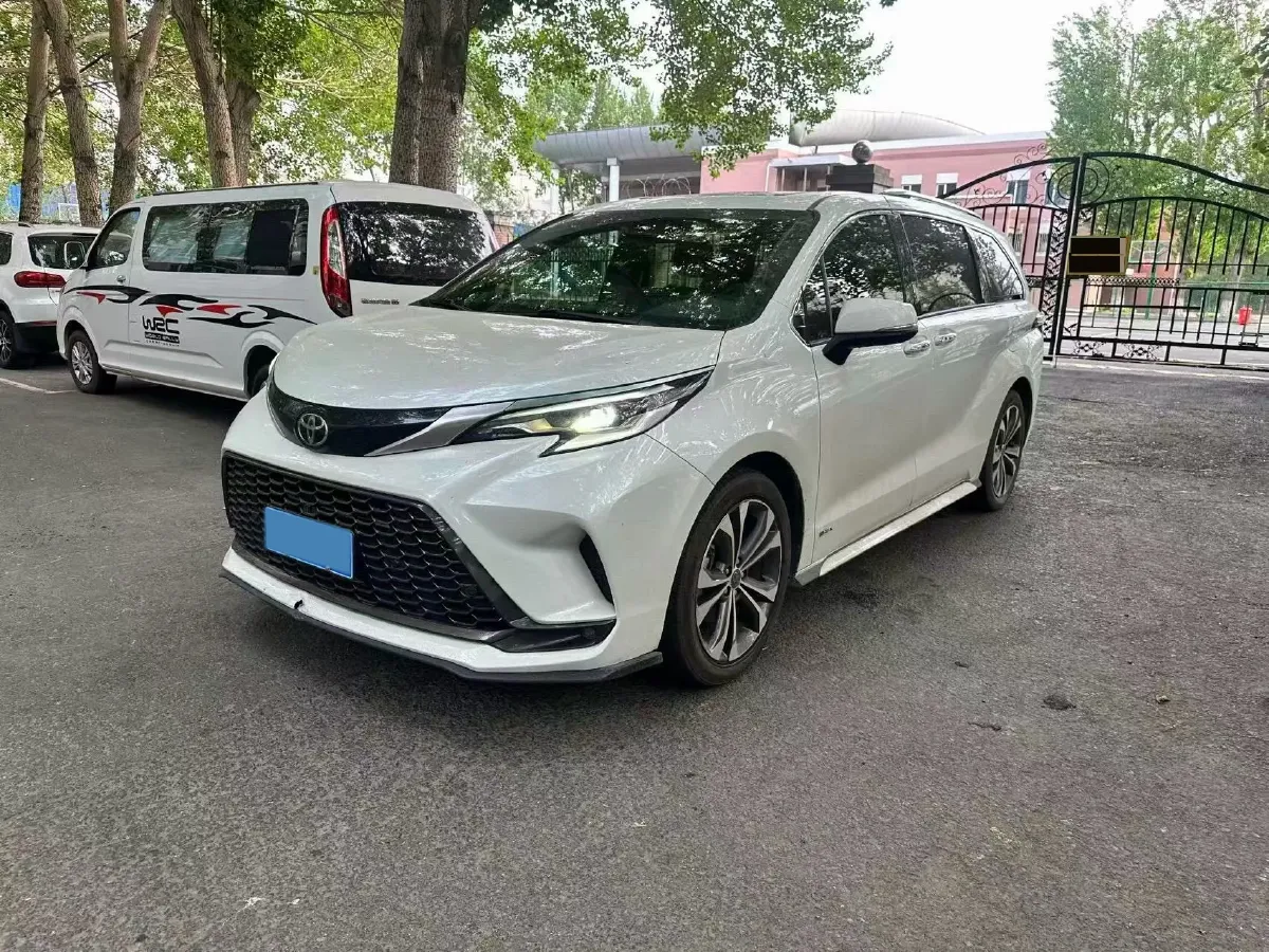 2024 Toyota Granvia 2.5L 189HP L4 E-CVT Hybrid,autocango,china used car exporter,china ev exporter,chinese used car exporter,chinese used ev exporter