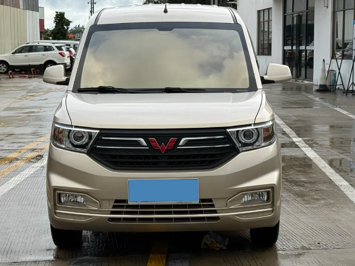 2022 JinBei Little Sea Lion X30 1.5L 102HP L4 5MT,autocango,china used car exporter,china ev exporter,chinese used car exporter,chinese used ev exporter