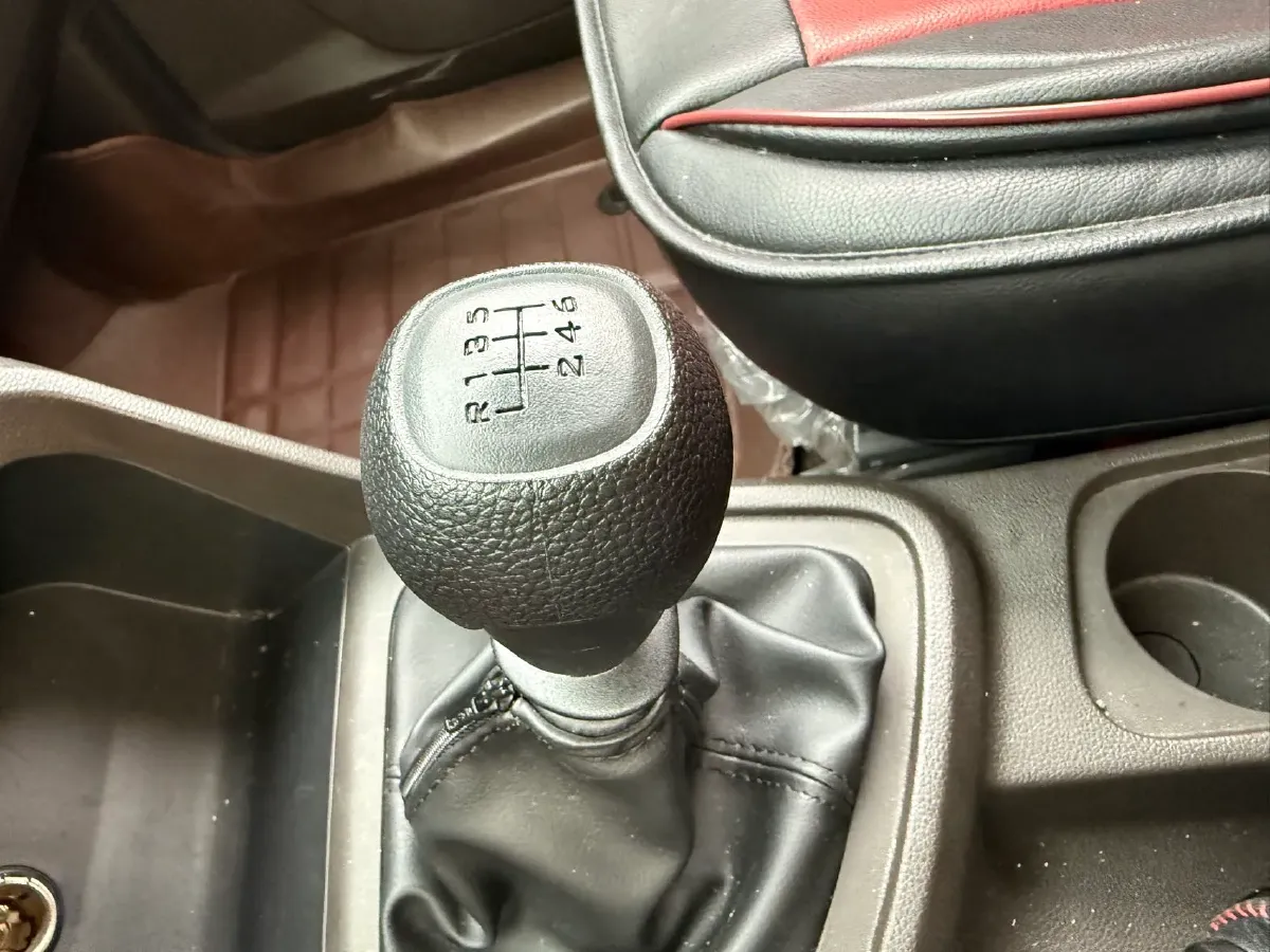 2022 JinBei Little Sea Lion X30 1.5L 102HP L4 5MT,autocango,china used car exporter,china ev exporter,chinese used car exporter,chinese used ev exporter